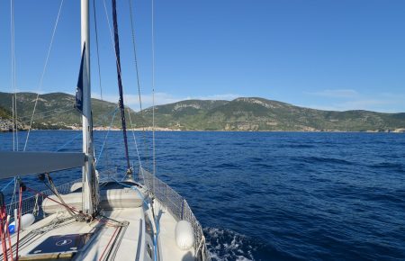 Boat Emergency Kits: How to Build Your Own (with Shopping List)