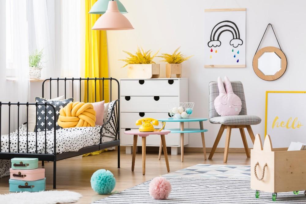 Teaching kids to keep their room tidy is never an easy task for parent