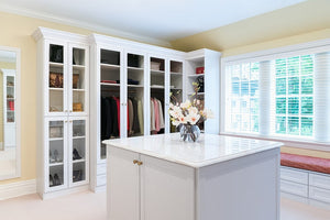 Benefits of a Walk-In Closet & One Thing to Keep in Mind