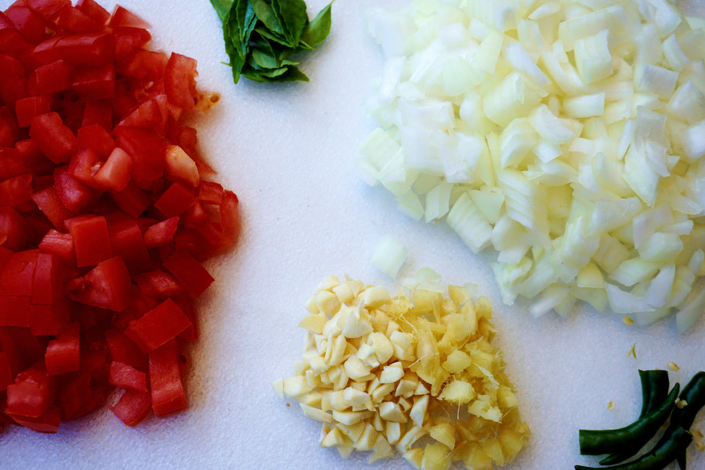 Easy Instant Pot Oil-Free Chana Masala Recipe (Chickpea Curry/Punjabi Chhole)