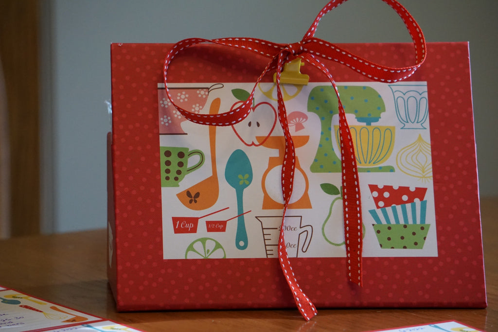 Gift Idea: Recipe Box & Handwritten Cards