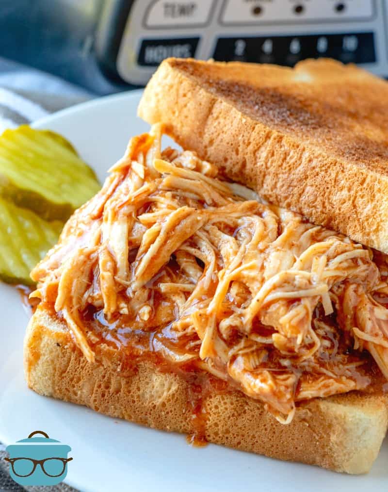 CROCK POT SHREDDED BBQ CHICKEN (+Video)