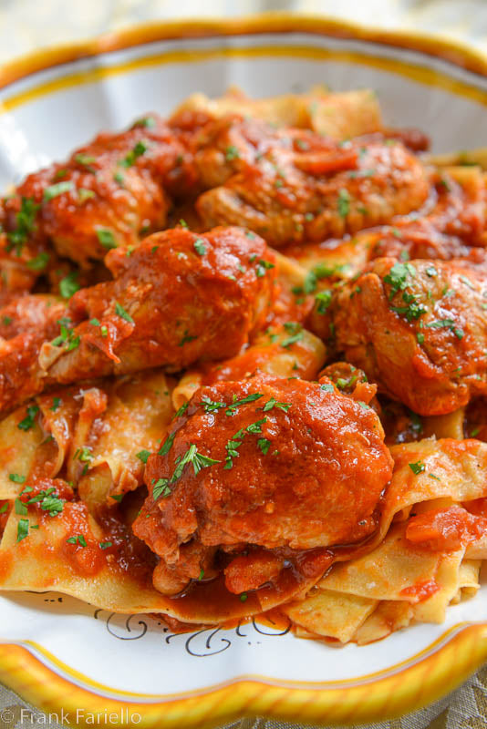 Lasagnette alla cacciatora col pollo (Pasta Cacciatore)