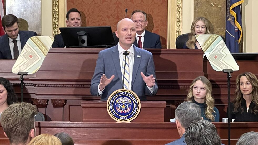 Utah Gov. Spencer Cox tells kids don’t give up hope