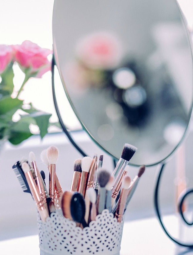 How to Organize Your Makeup Desk