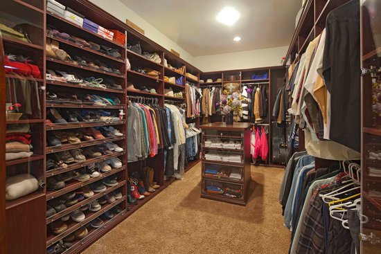 10 Reasons Why You Need to Get a Customized Closet In Your Home